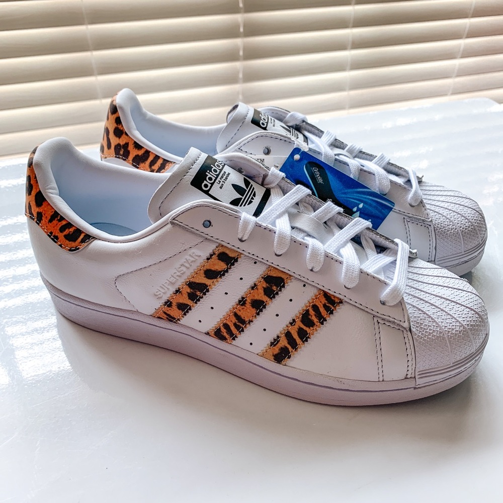 🆕SOLD 🔥ADIDAS Superstar White & Cheetah SOLD OUT